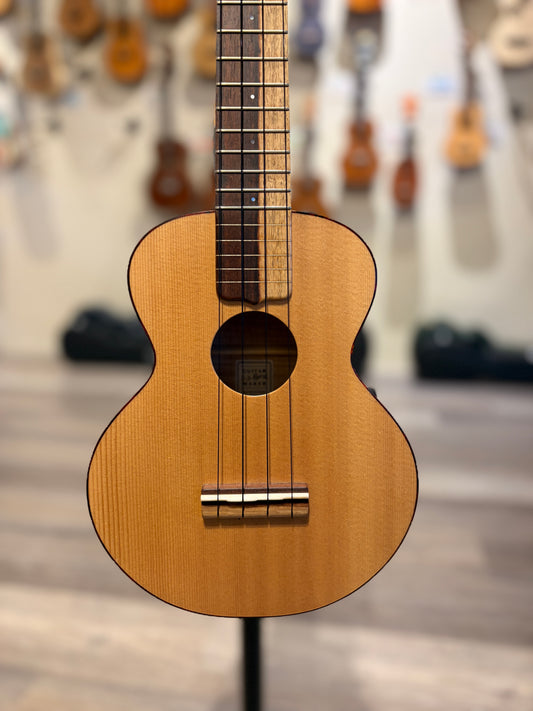 Beth Sitka Spruce Top/ Flame Maple Back & Sides
