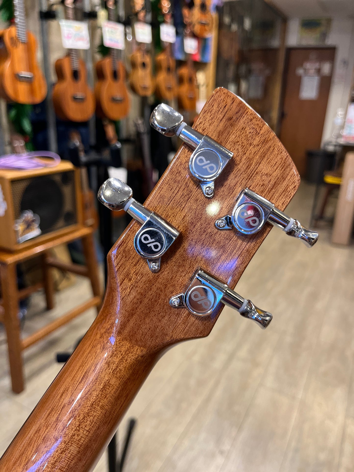Pickapick S2 Solid Spruce Top Concert