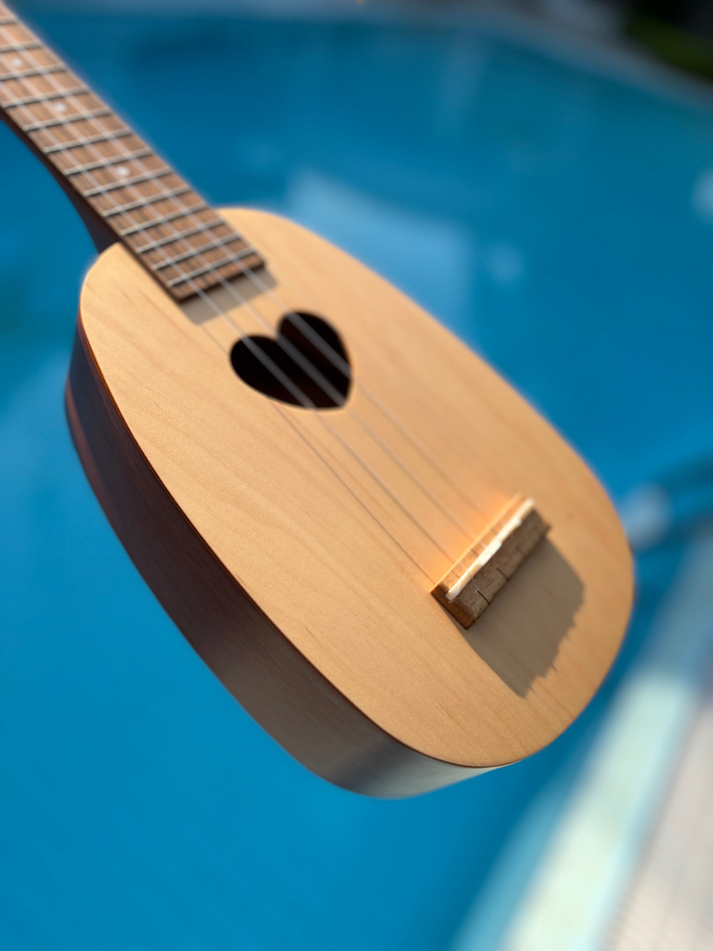 Zephyr Pineapple Heart Ukulele