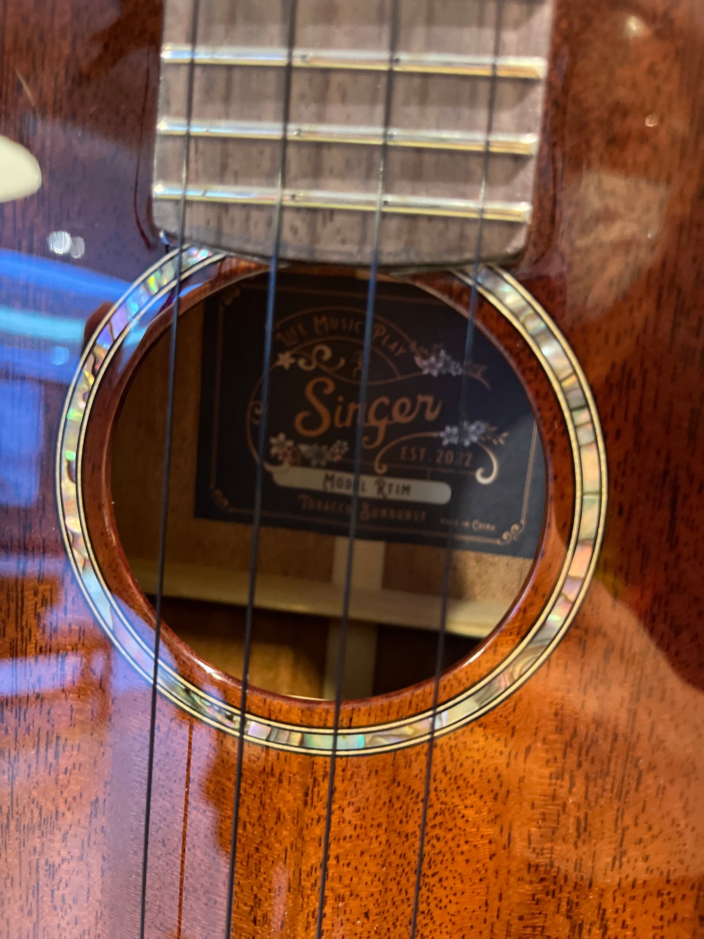 Singer Tobacco Sunburst Tenor (aNueNue)
