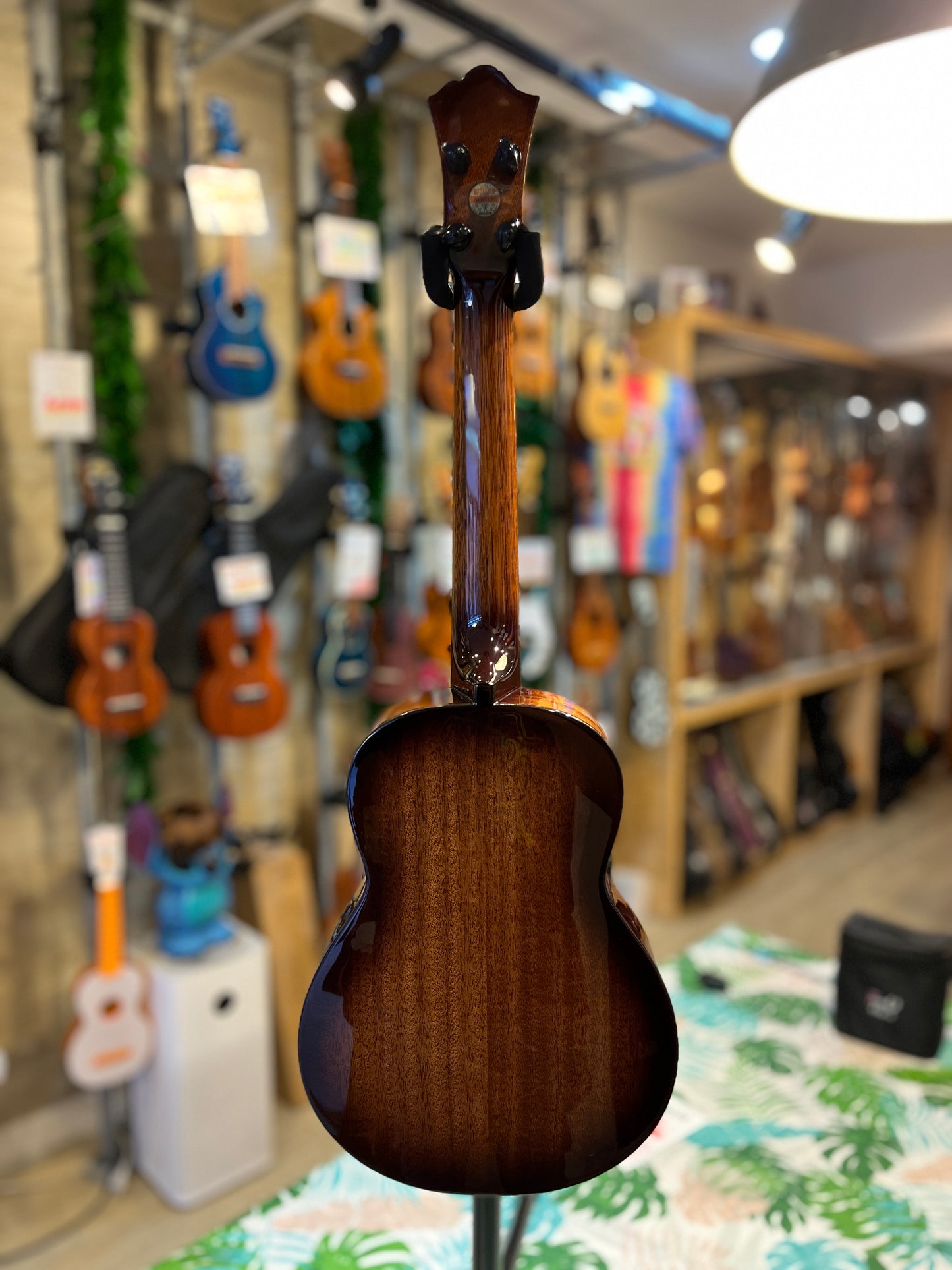 Singer Tobacco Sunburst Tenor (aNueNue)