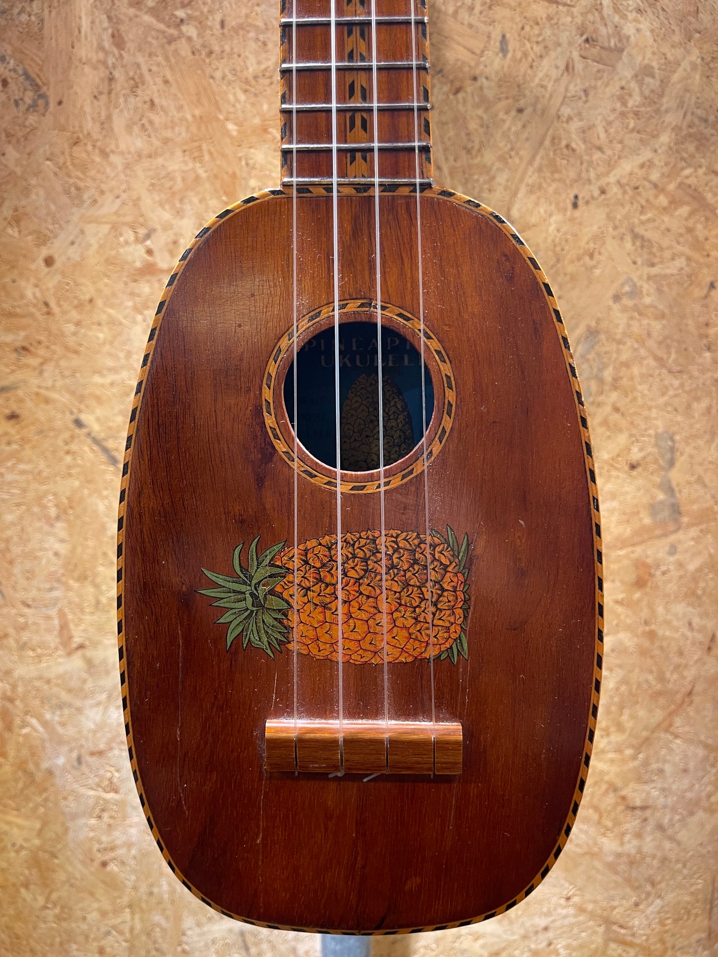 Vintage 1930's Deluxe Pineapple Kamaka