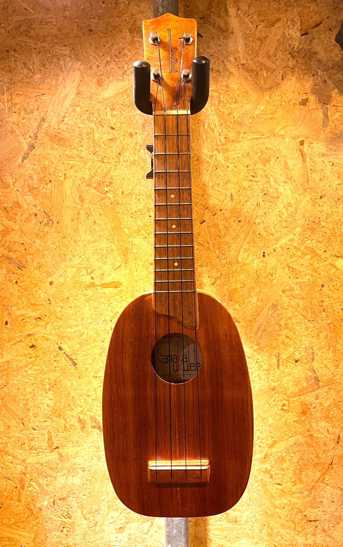 Vintage 1970's Pineapple Kamaka