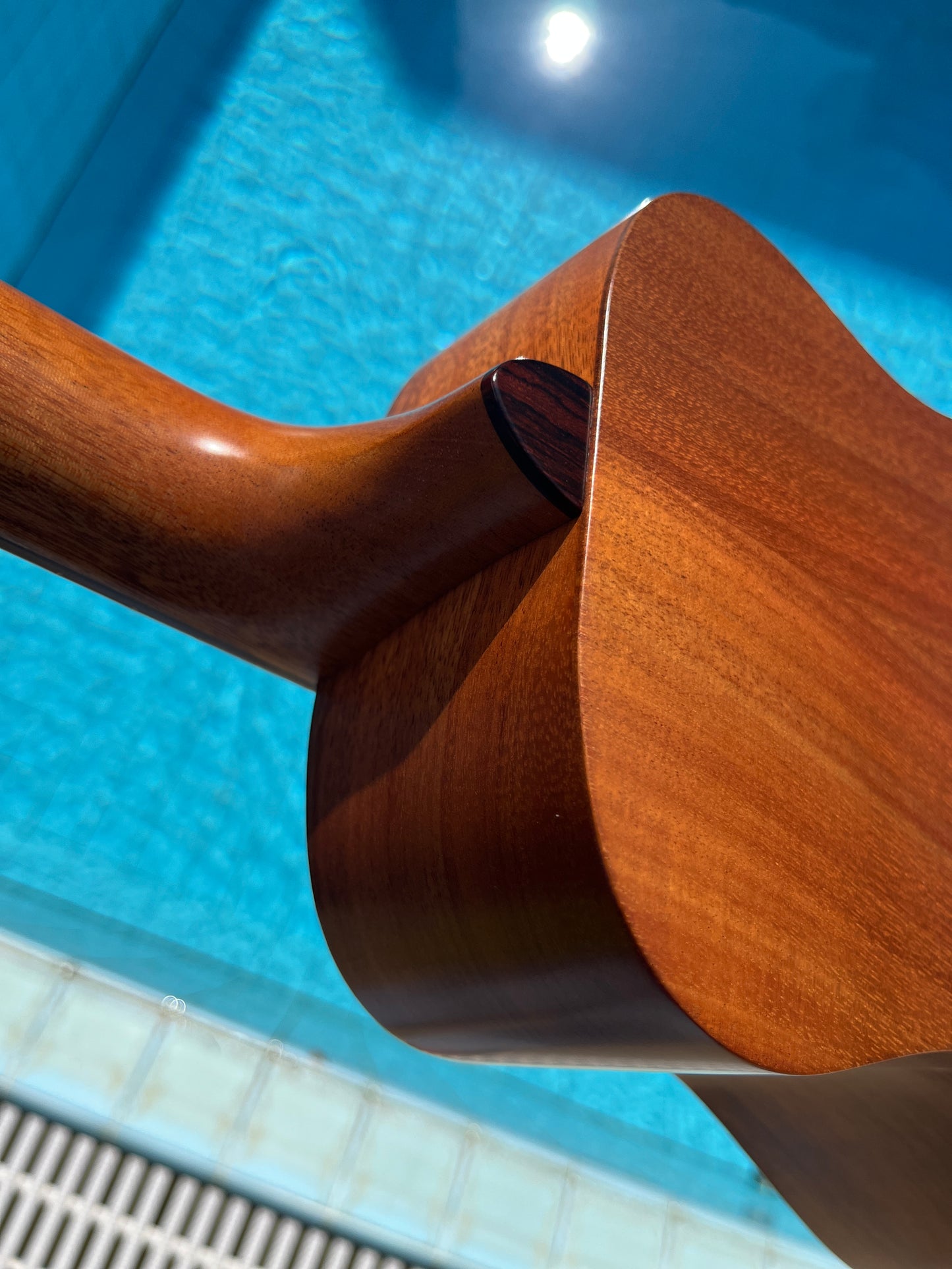 Kamaka HB-3 Tenor Ukulele