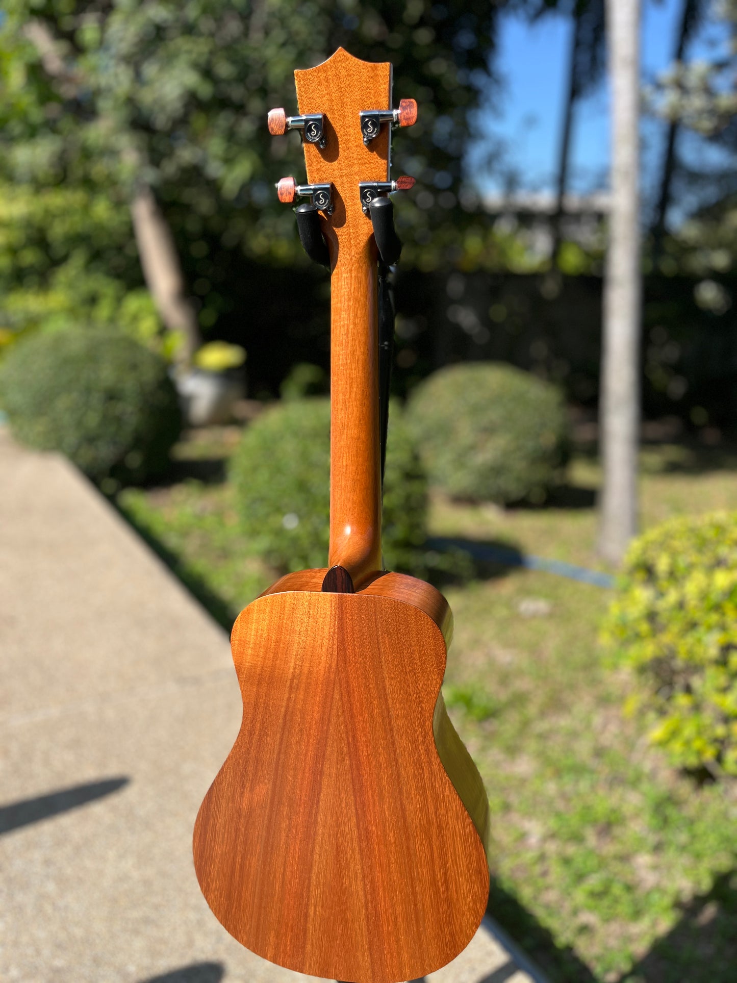 Kamaka HB-3 Tenor Ukulele