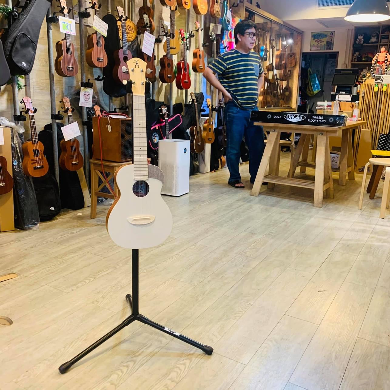 ลด 50% Ukulele Stand ขาตั้งแบบสูง Orcas