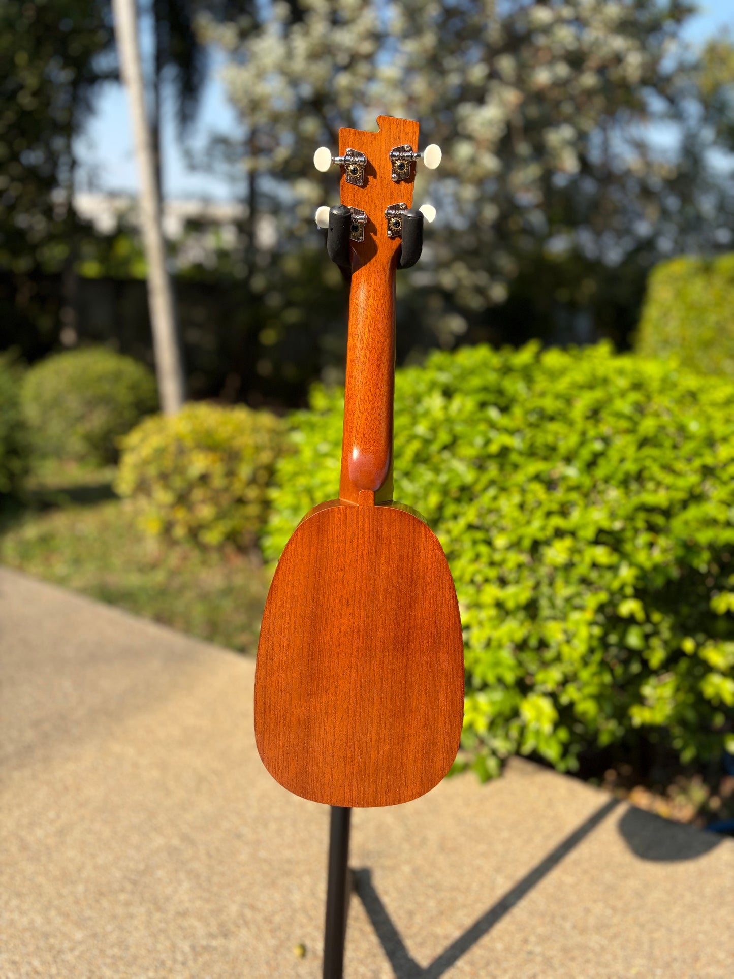 Zephyr Pineapple Heart Ukulele