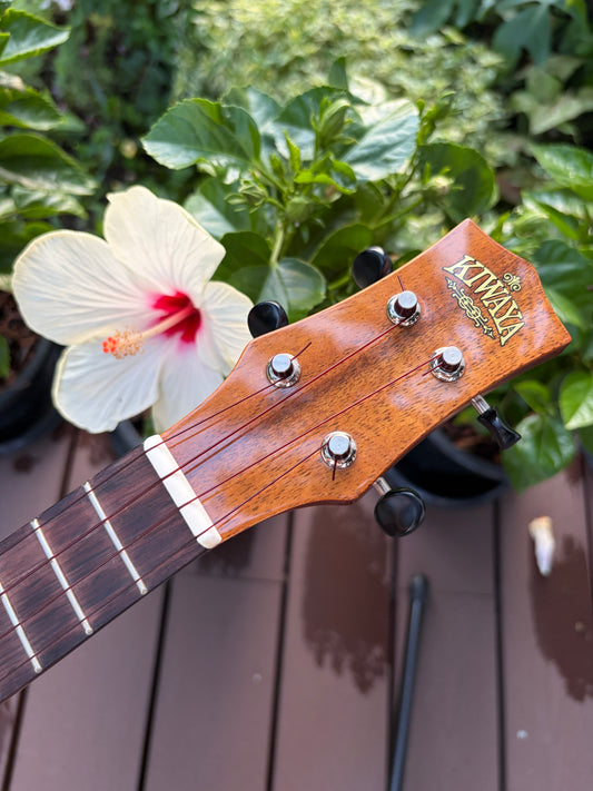 Kiwaya Strummer Series KPC-1K all solid Hawaiian Koa Concert