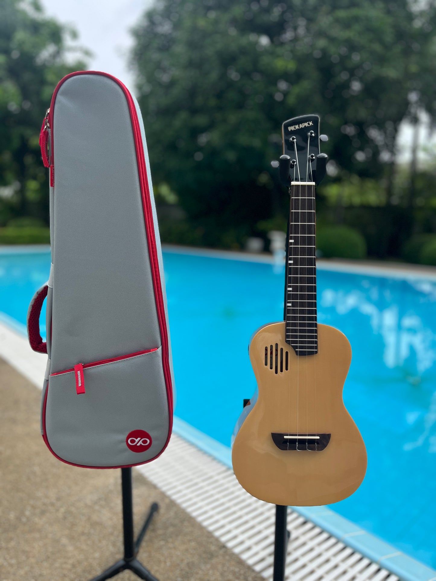 Pickapick S2 Solid Spruce Top Concert Ukulele