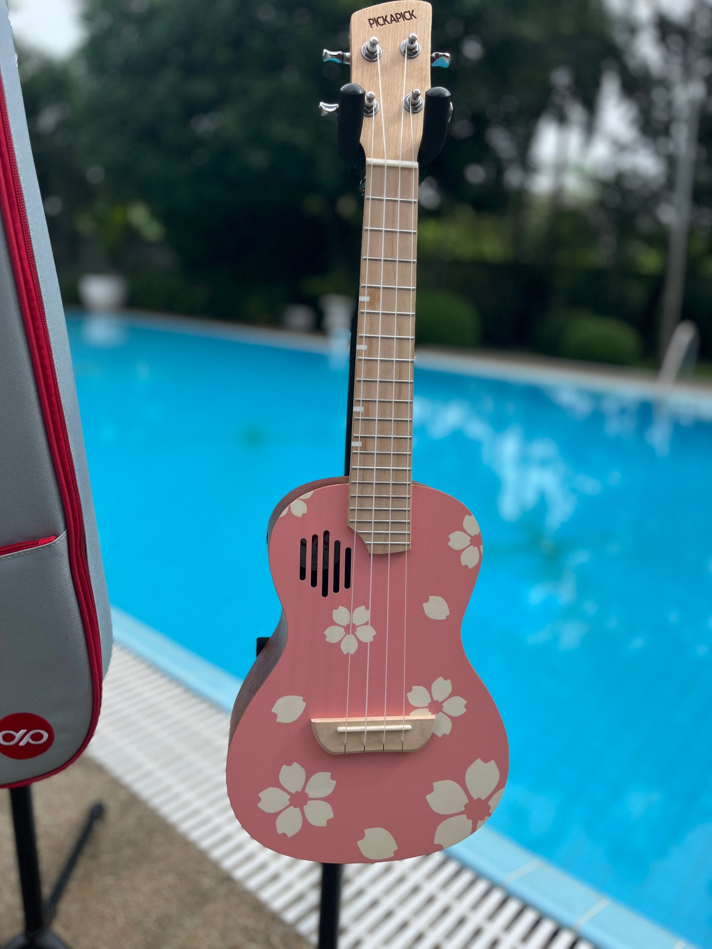 Pickapick Sakura Solid Spruce Top Concert Ukulele