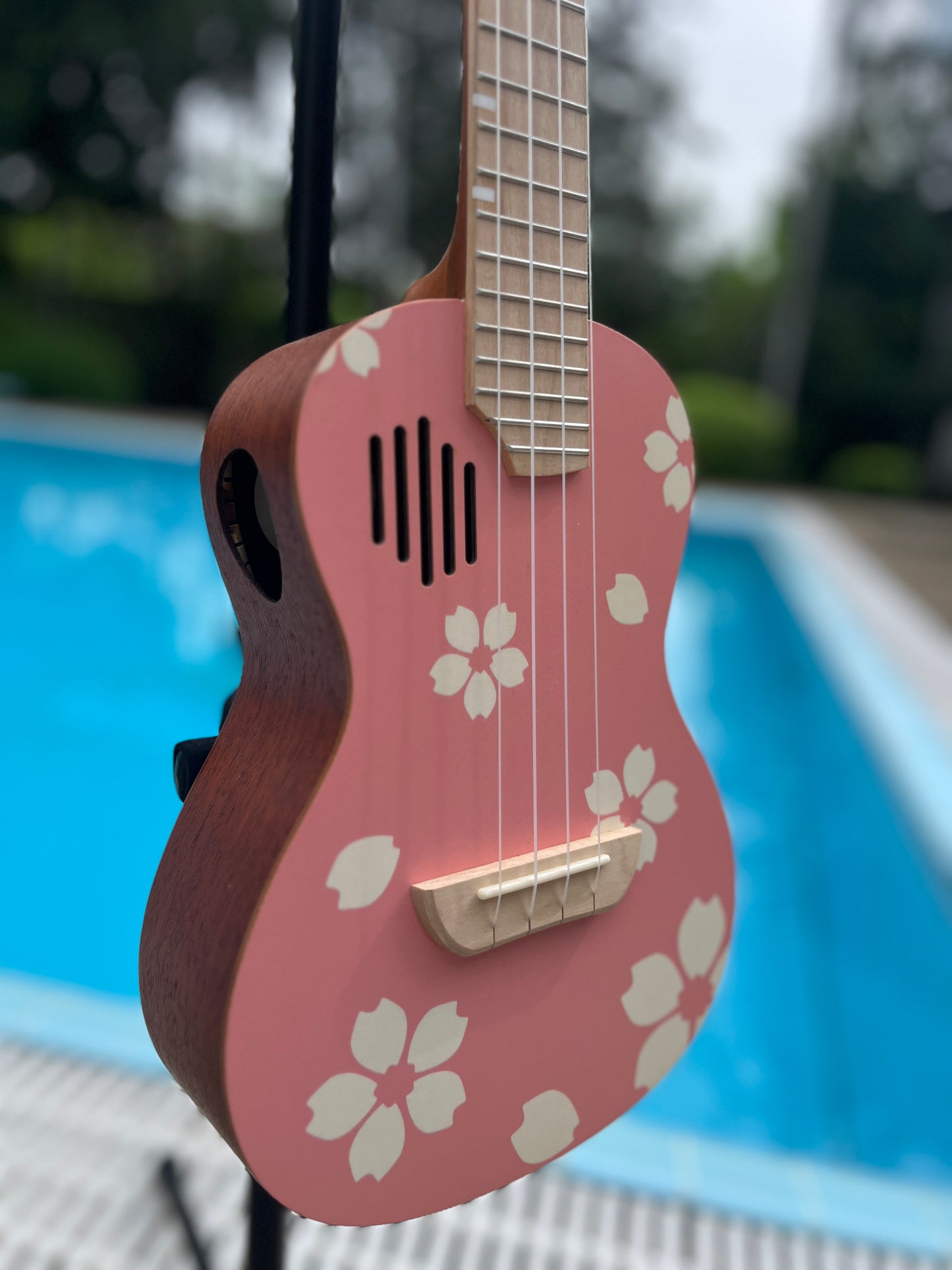 Pickapick Sakura Solid Spruce Top Concert Ukulele