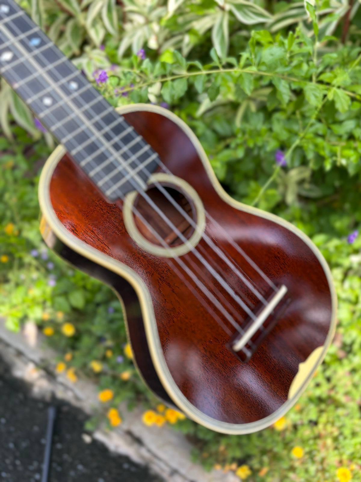 TkiTki Style 3 Cuban Mahogany (One Piece Top) Soprano