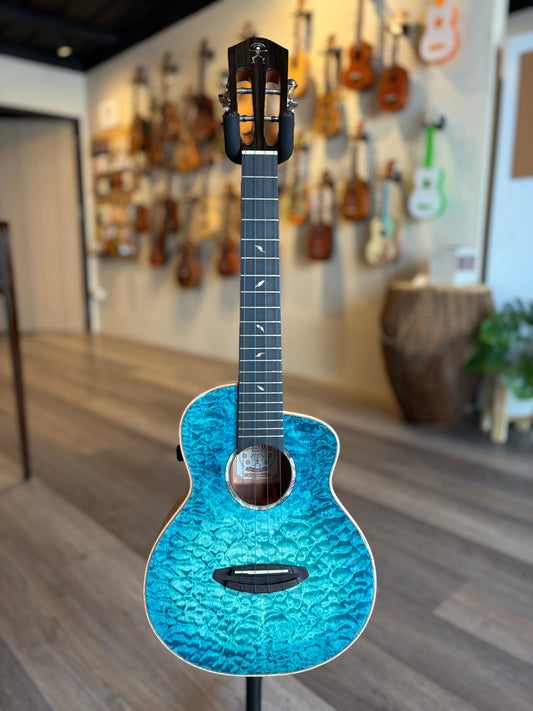 aNueNue UT188 Feather Bird Tenor