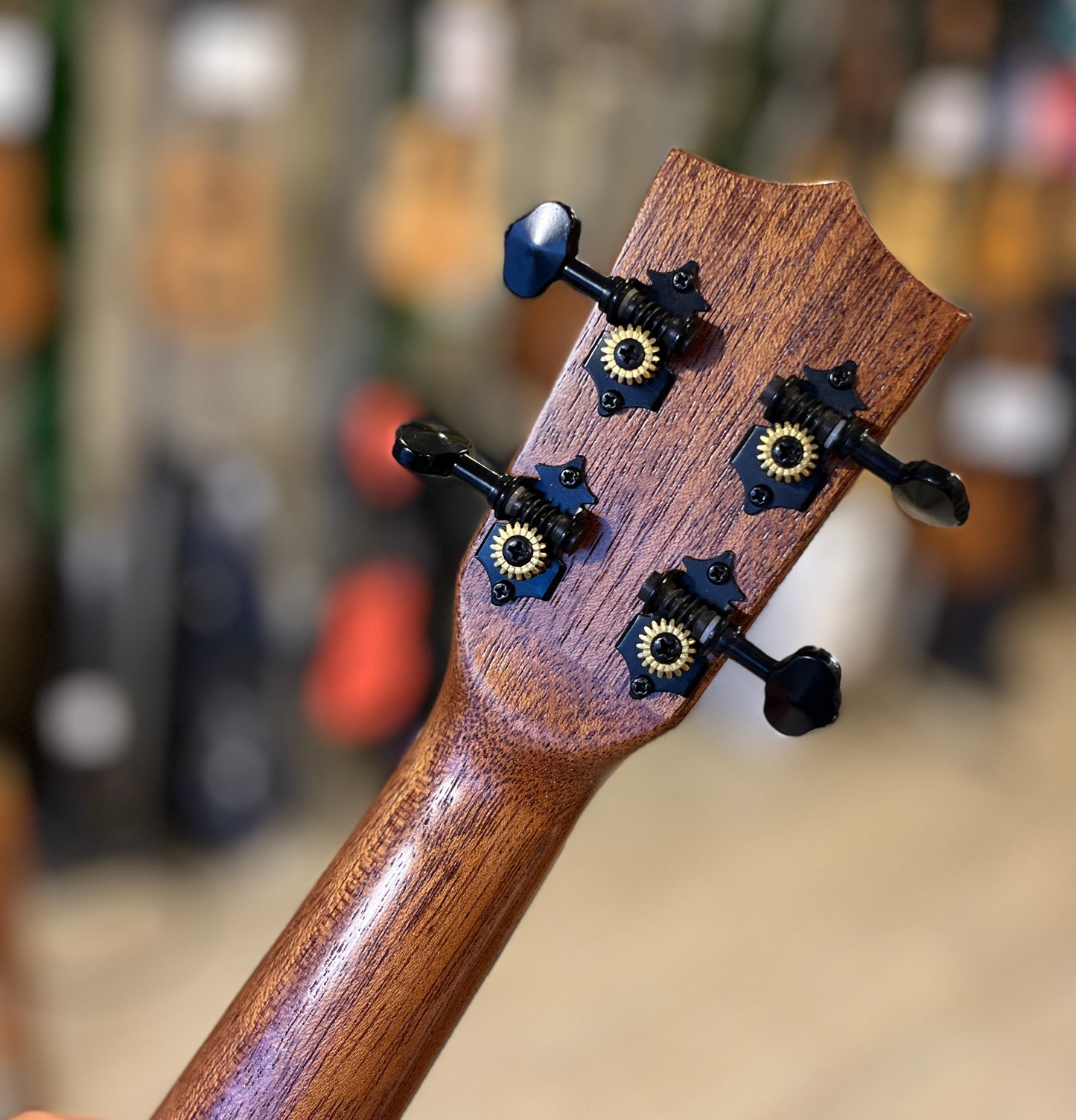 Kiwaya Solid Acacia Koa Top Concert with Fishman PU