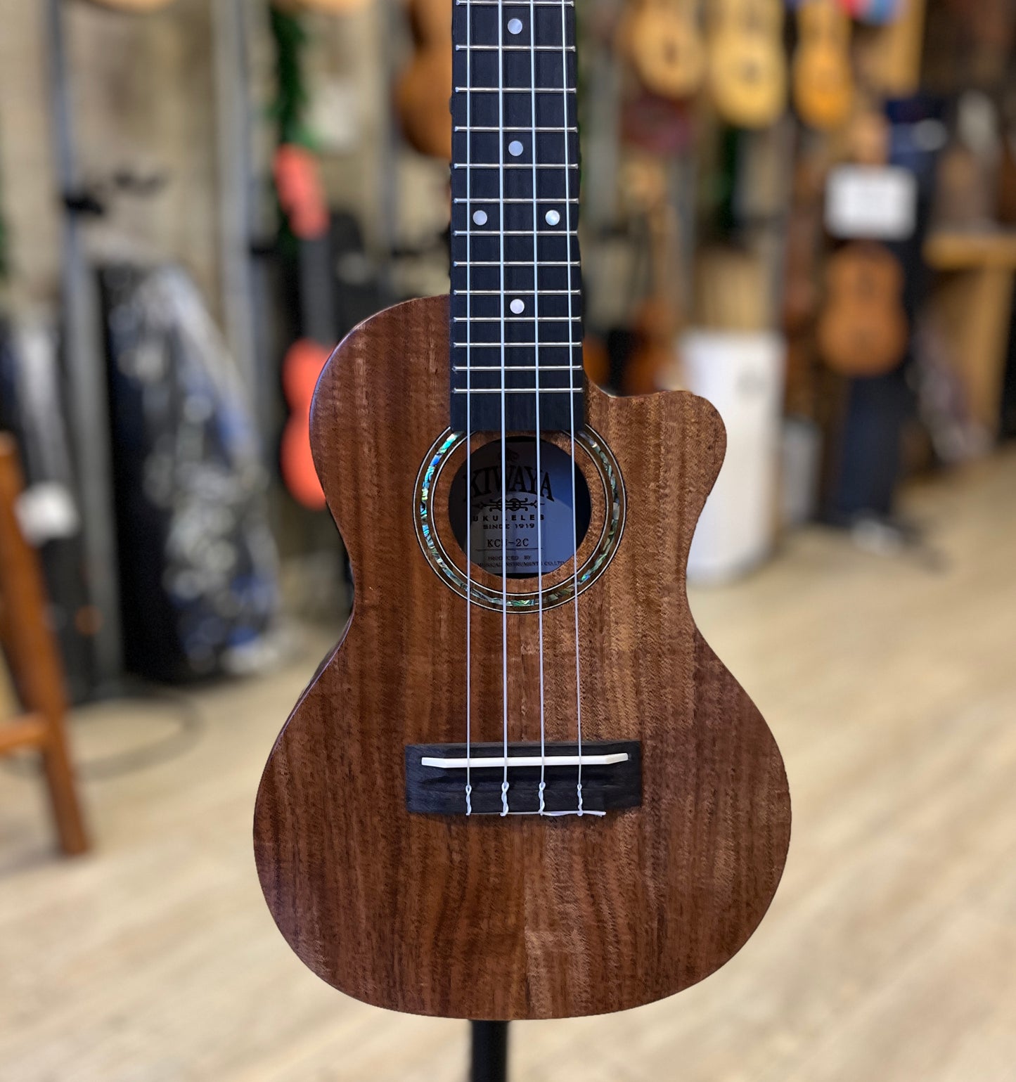 Kiwaya Solid Acacia Koa Top Concert with Fishman PU