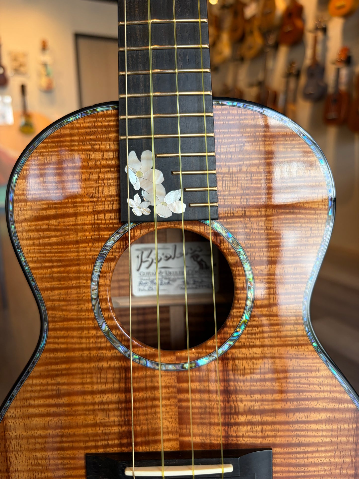 Ko'olau CS-O Sakura Tenor